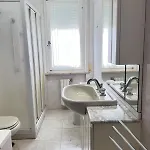 Rr Appartement Follonica